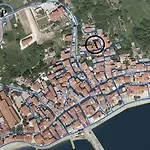 Neven With Sea View Apartamento *