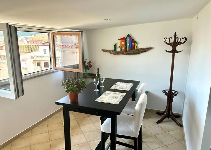 Neven With Sea View *