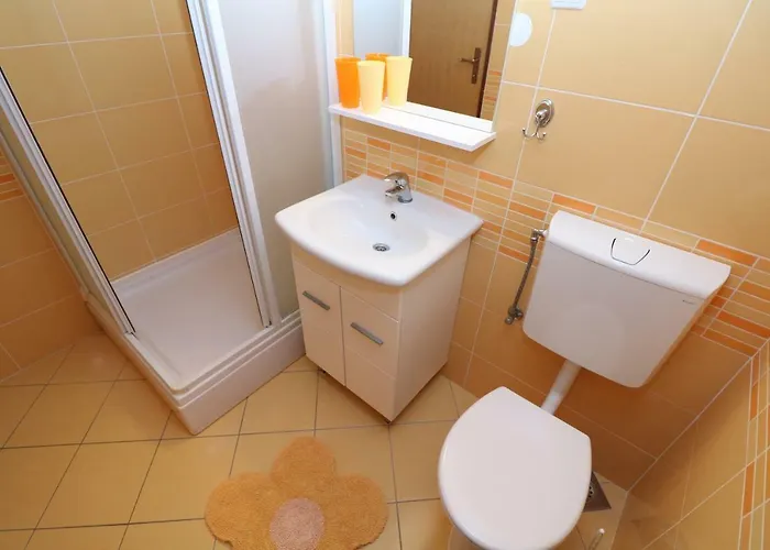 Neven With Sea View Apartment