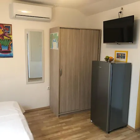 Studio Neven With Sea View * Baška