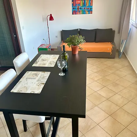 Studio Neven With Sea View Apartamento *