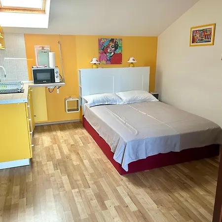 Studio Neven With Sea View